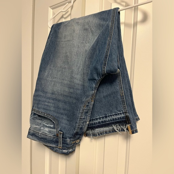 Old Navy size 12 straight leg high waist medium wash - Picture 1 of 3